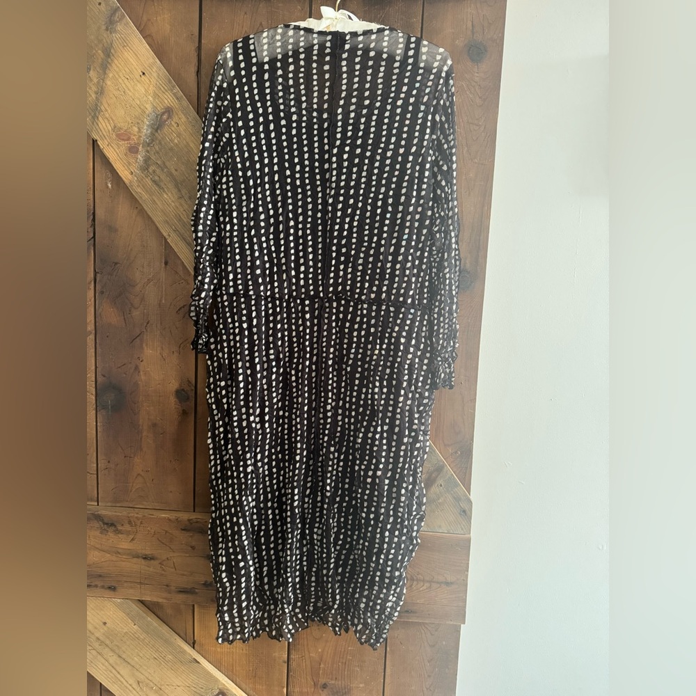 Artful Home Lisa Bayne Black and White Striped Long Sleeve Dress - Picture 7 of 8